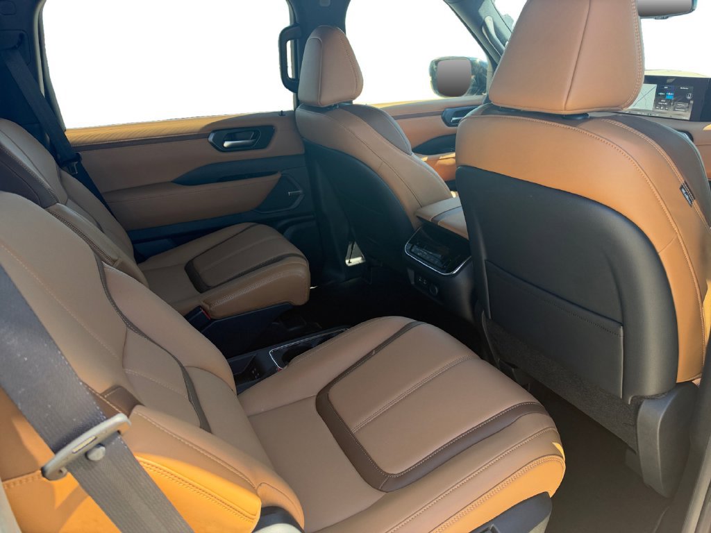 New 2027 Nissan Armada SL RWD image 17