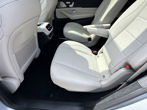 New 2026 Mercedes-Benz GLS 450 4MATIC image 25