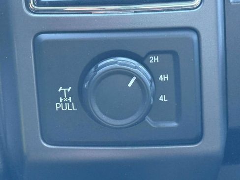 Used 2019 Ford F150 XLT w/ Equipment Group 302A Luxury AWD/4WD image 21