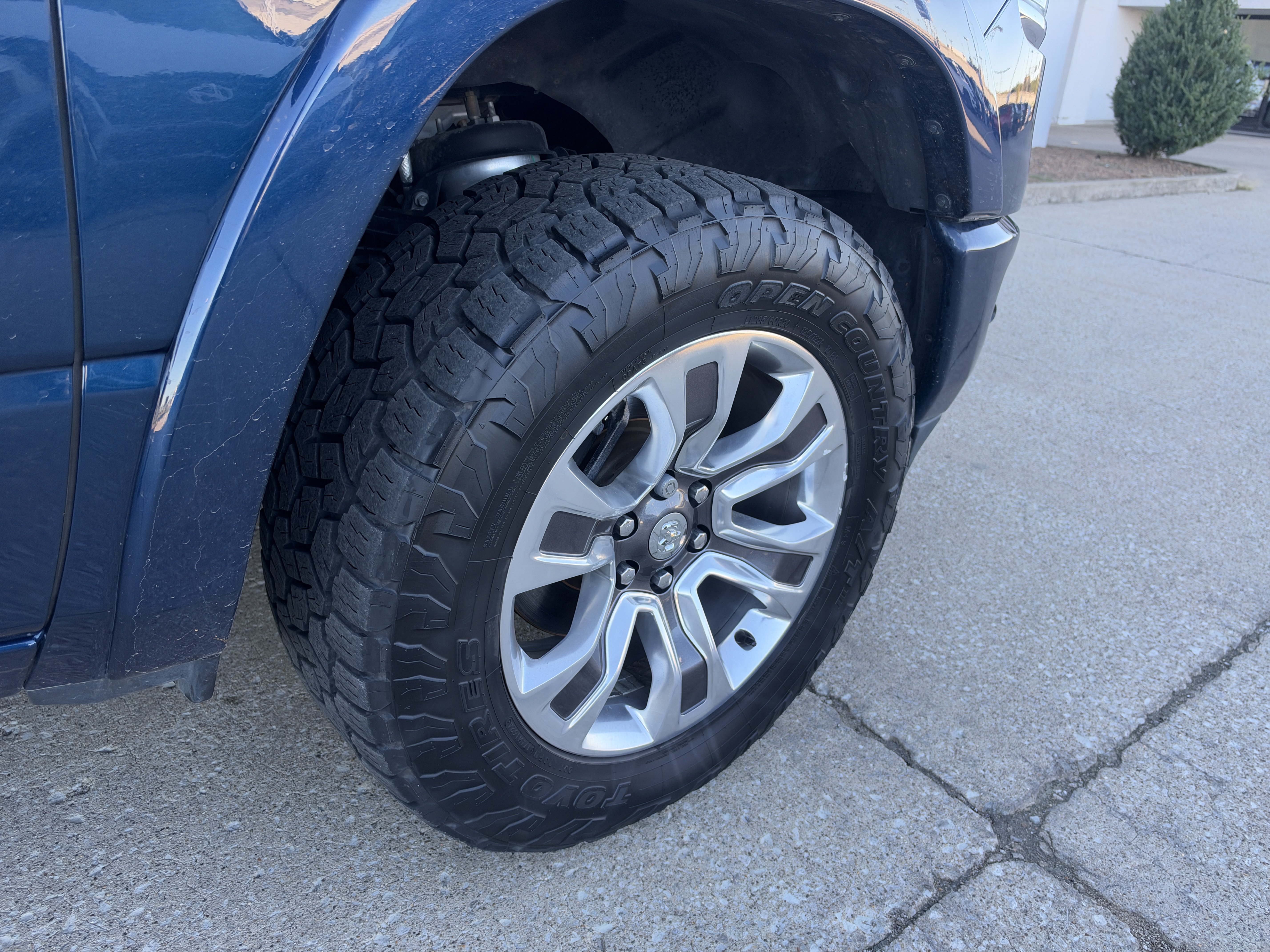 Used 2022 RAM 1500 Limited AWD/4WD image 24