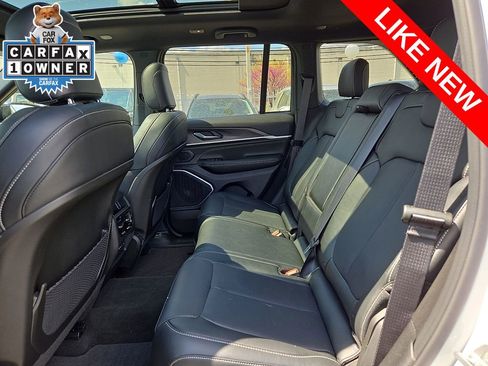 Used 2026 Jeep Grand Cherokee Limited AWD/4WD image 10