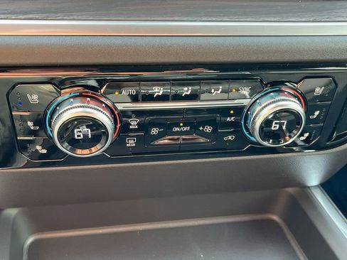 New 2026 GMC Sierra 3500 SLT w/ SLT Premium Package image 25