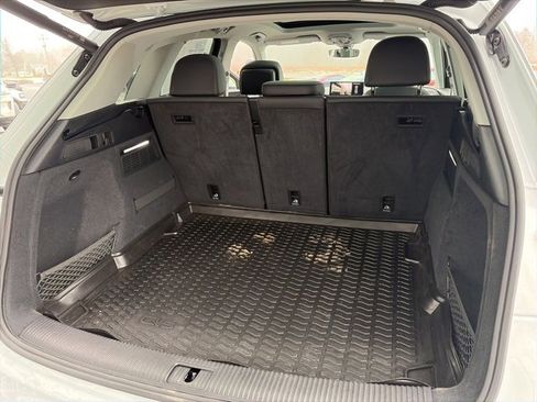 Used 2022 Audi Q5 2.0T Premium w/ Convenience Package image 25