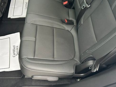 New 2025 Chevrolet Blazer LT w/ Midnight/Sport Edition image 36