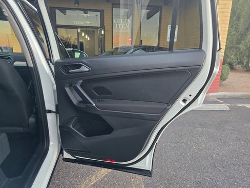 Used 2018 Volkswagen Tiguan S image 51