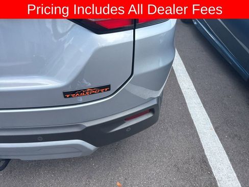 Used 2025 Honda Pilot TrailSport image 16