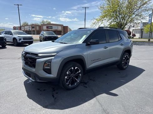 New 2026 Chevrolet Equinox RS AWD/4WD image 3