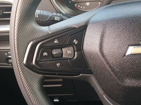 Used 2023 Chevrolet TrailBlazer LT w/ Convenience Package image 9