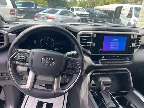 Used 2025 Toyota Sequoia SR5 AWD/4WD image 13