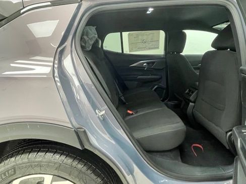 New 2026 Chevrolet Equinox EV LT image 12