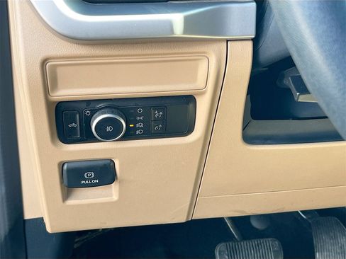 Used 2023 Ford F150 XLT image 10