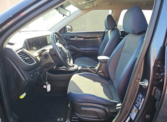 Certified 2025 Kia Seltos S FWD image 5