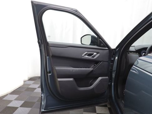 Used 2026 Land Rover Range Rover Velar S image 4