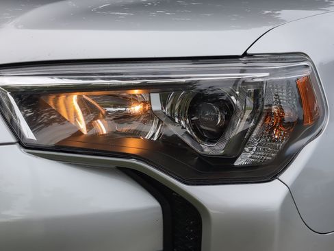 Certified 2024 Toyota 4Runner SR5 AWD/4WD image 6
