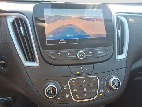 Used 2024 Chevrolet Malibu LT image 23