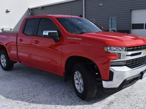 Used 2021 Chevrolet Silverado 1500 LT image 3