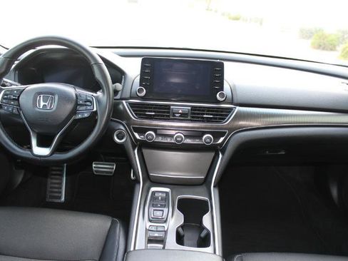 Used 2022 Honda Accord Sport image 19