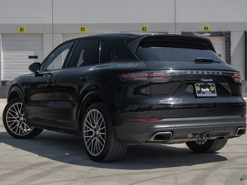 Used 2019 Porsche Cayenne AWD/4WD image 24