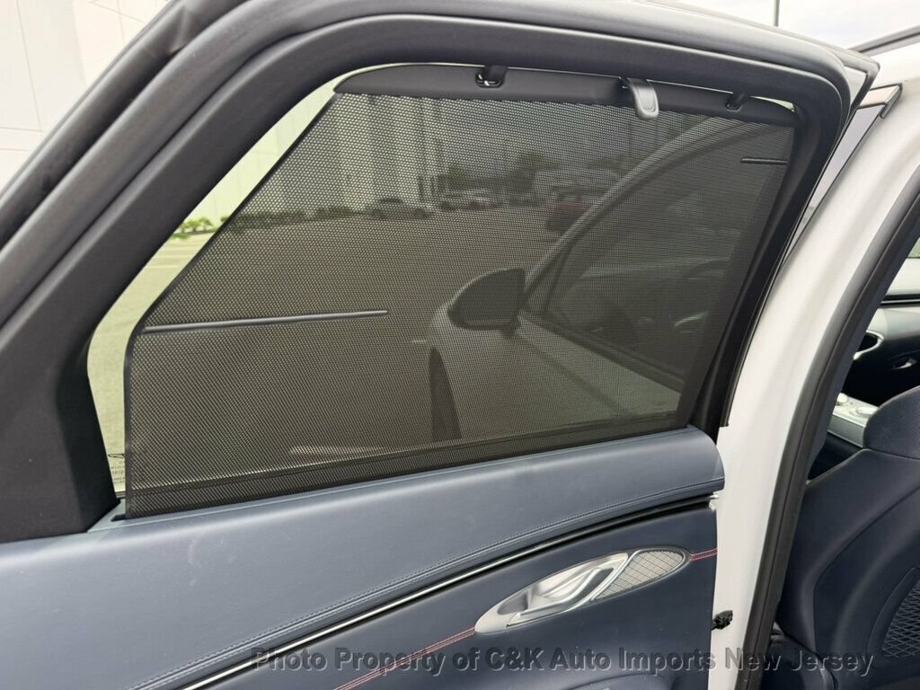 Used 2023 Genesis GV70 2.5T w/ Sport Prestige Package AWD/4WD image 16