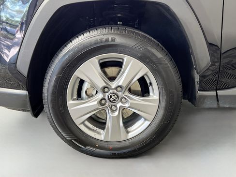 Used 2024 Toyota RAV4 XLE FWD image 14