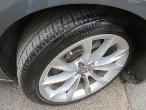 Used 2013 Audi A5 2.0T Premium image 12