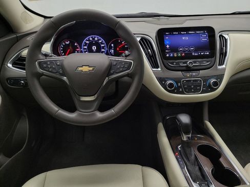 Used 2024 Chevrolet Malibu LT image 22