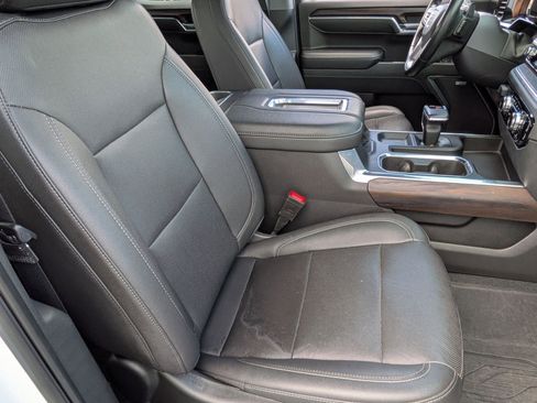 Used 2022 GMC Sierra 1500 SLT w/ SLT Premium Plus Package image 33