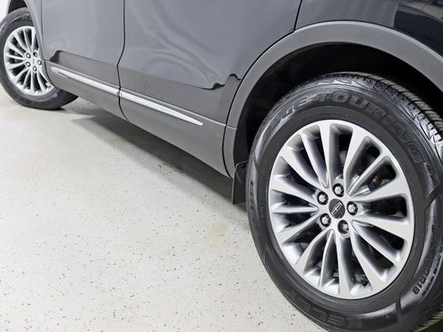 Used 2016 Lincoln MKX Select w/ Climate Package FWD image 12