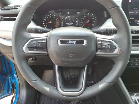 Used 2025 Jeep Compass Limited AWD/4WD image 24