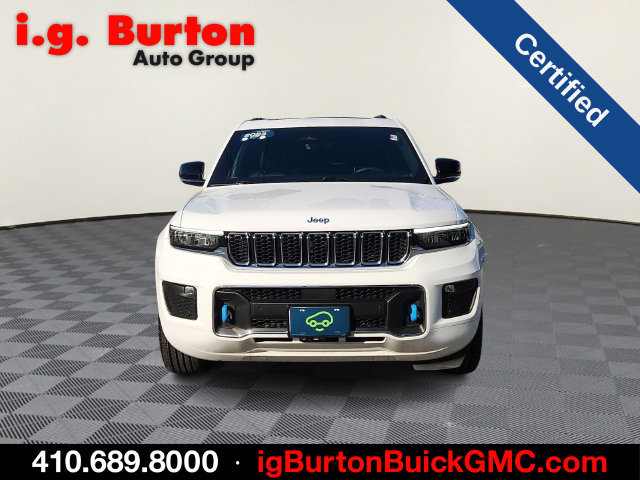 Used 2023 Jeep Grand Cherokee Overland w/ Luxury Tech Group IV AWD/4WD image 2