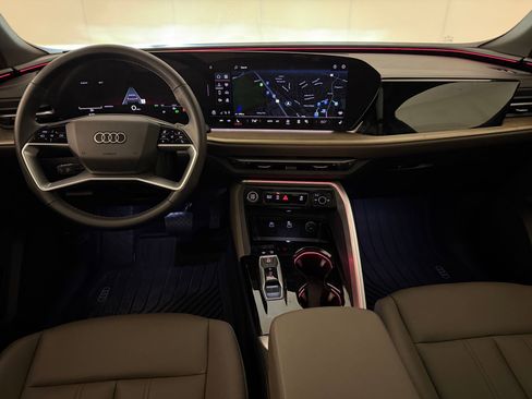 Certified 2025 Audi Q5 Premium w/ Convenience Package AWD/4WD image 17
