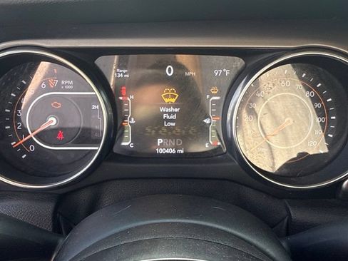 Used 2019 Jeep Wrangler Sport AWD/4WD image 2