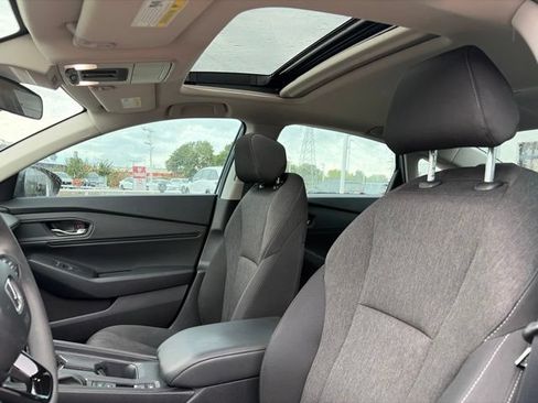 Used 2024 Honda Accord EX image 11