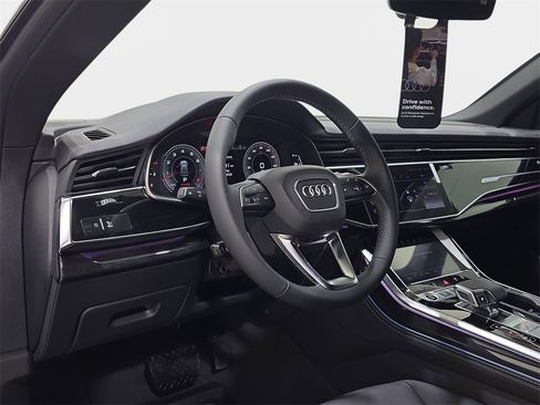 New 2026 Audi Q8 Premium Plus image 14