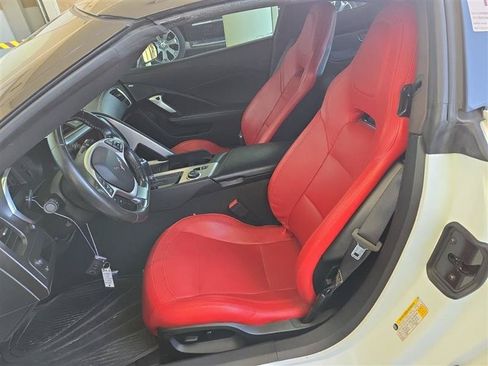 Used 2019 Chevrolet Corvette Stingray Coupe w/ Carbon Flash Badge Package RWD image 7