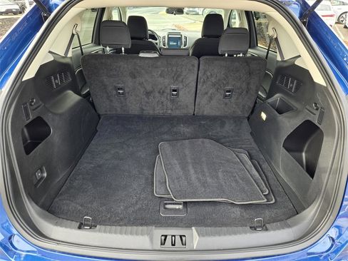 Used 2024 Ford Edge SE image 27