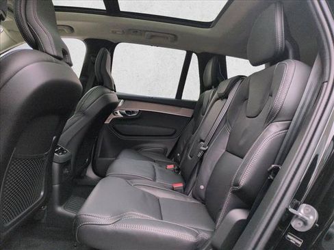 New 2026 Volvo XC90 T8 Ultra w/ Lounge Package AWD/4WD image 16