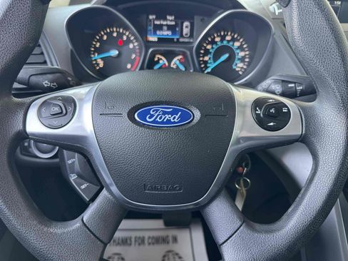 Used 2016 Ford Escape SE FWD image 16