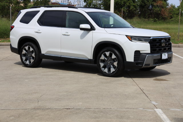 New 2026 Honda Pilot Touring image 1