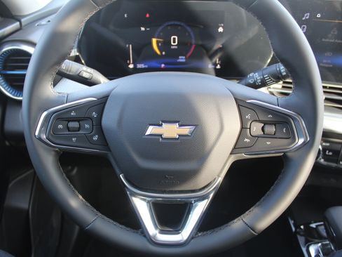 New 2026 Chevrolet Trax LT w/ LT Convenience Package image 11