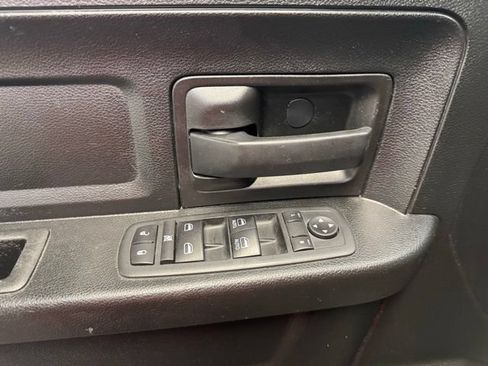 Used 2019 RAM 1500 Express w/ Wheel & Sound Group AWD/4WD image 9
