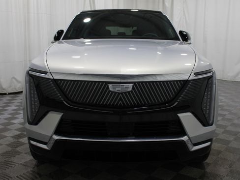 New 2025 Cadillac Escalade IQ Luxury 2 AWD/4WD image 43