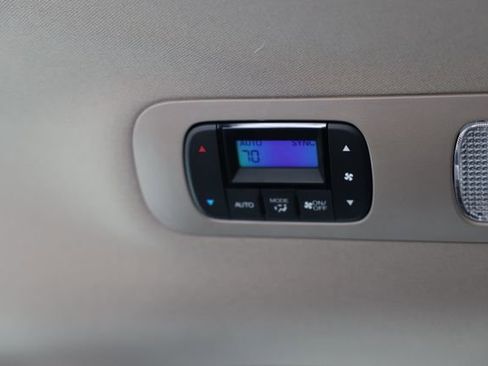 Used 2018 Honda Odyssey EX-L image 44