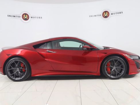 Used 2017 Acura NSX image 2