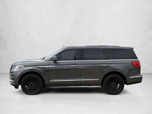 Used 2018 Lincoln Navigator Reserve w/ Technology Package AWD/4WD image 8