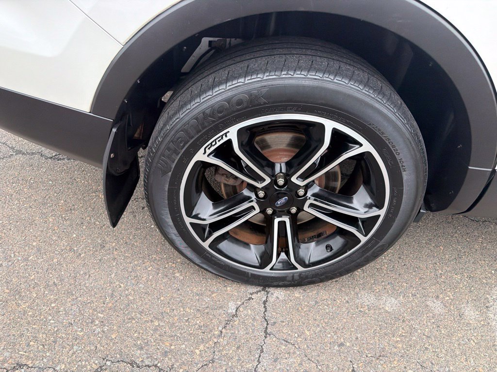 Used 2015 Ford Explorer Sport w/ Equipment Group 401A AWD/4WD image 34