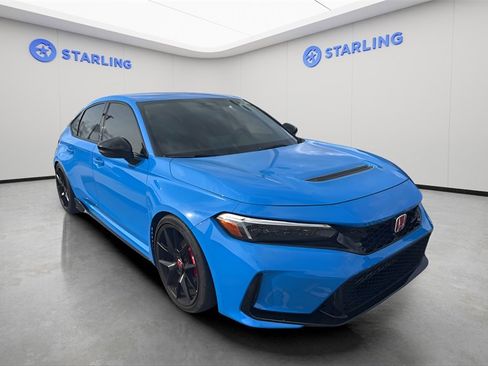 Used 2025 Honda Civic Type R image 3