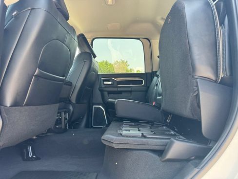 Used 2024 RAM 2500 Laramie AWD/4WD image 36