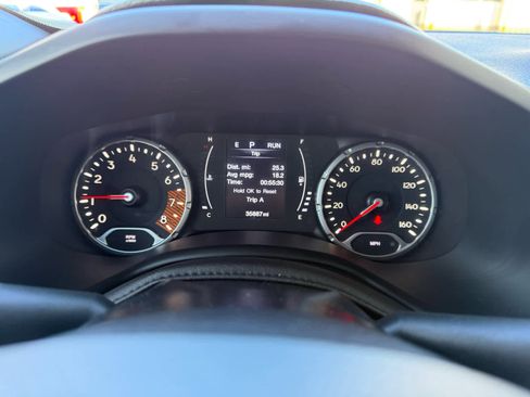 Used 2021 Jeep Renegade Sport image 3