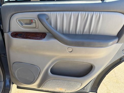 Used 2006 Toyota Sequoia Limited image 18